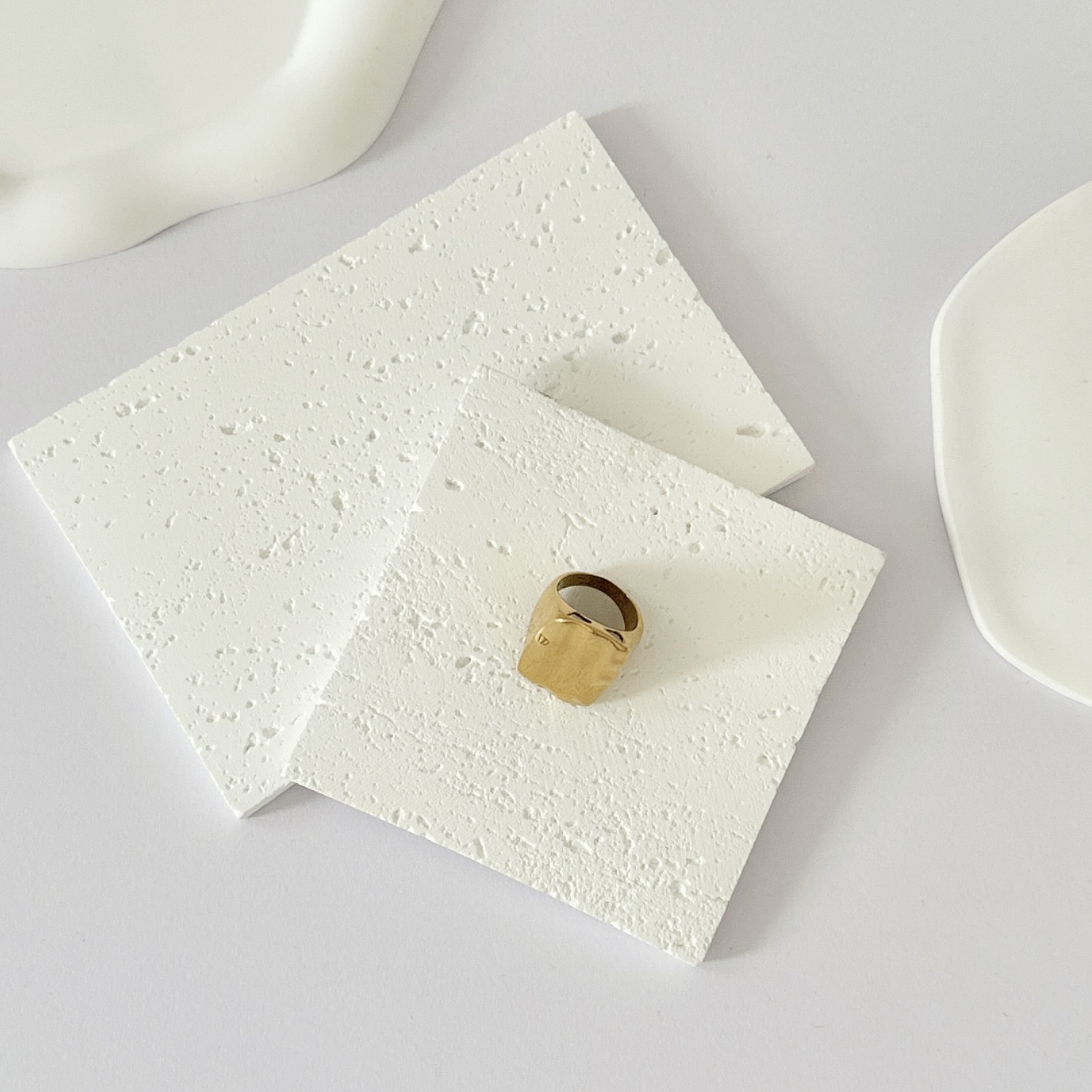 ロウエッジリング