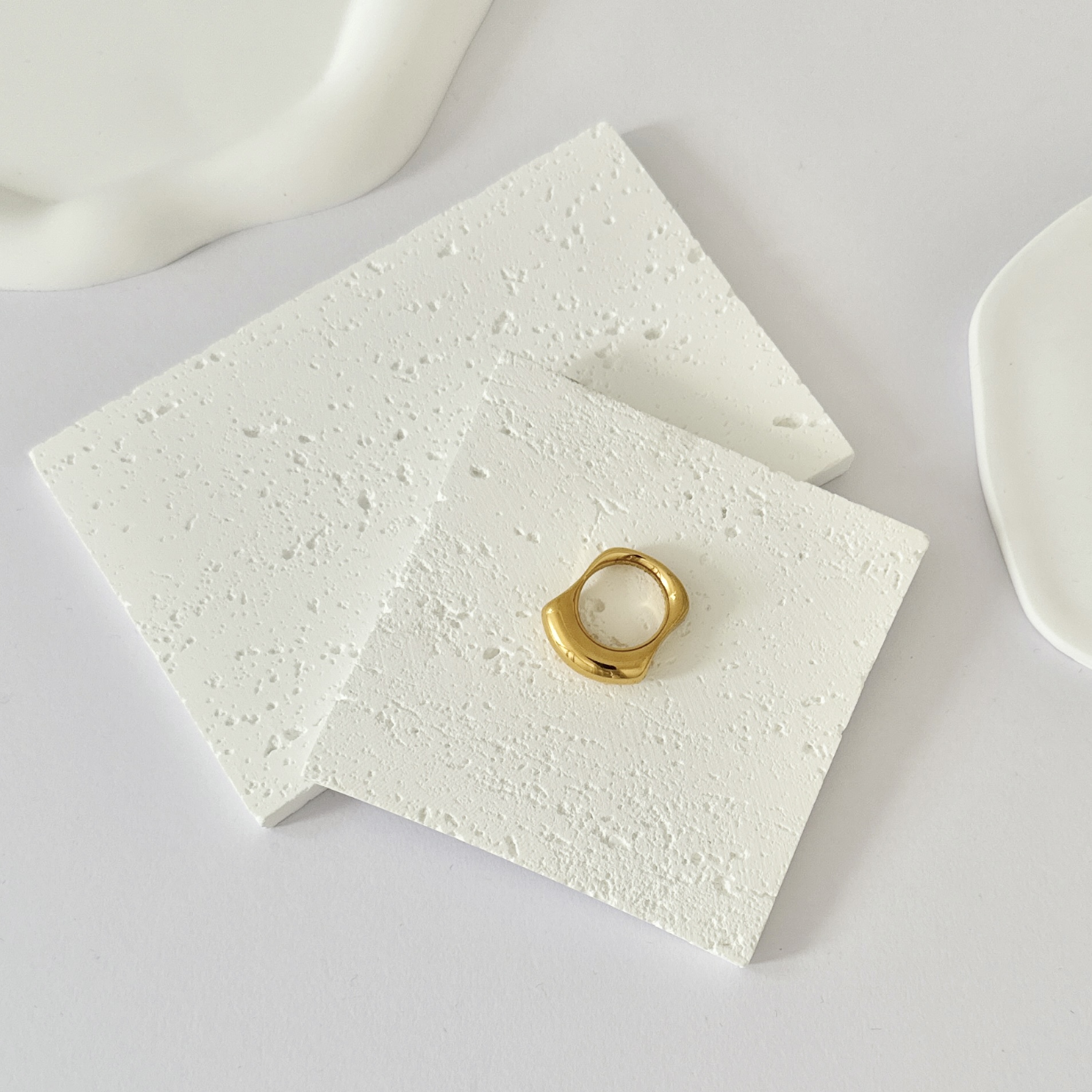 ボールドフローリング