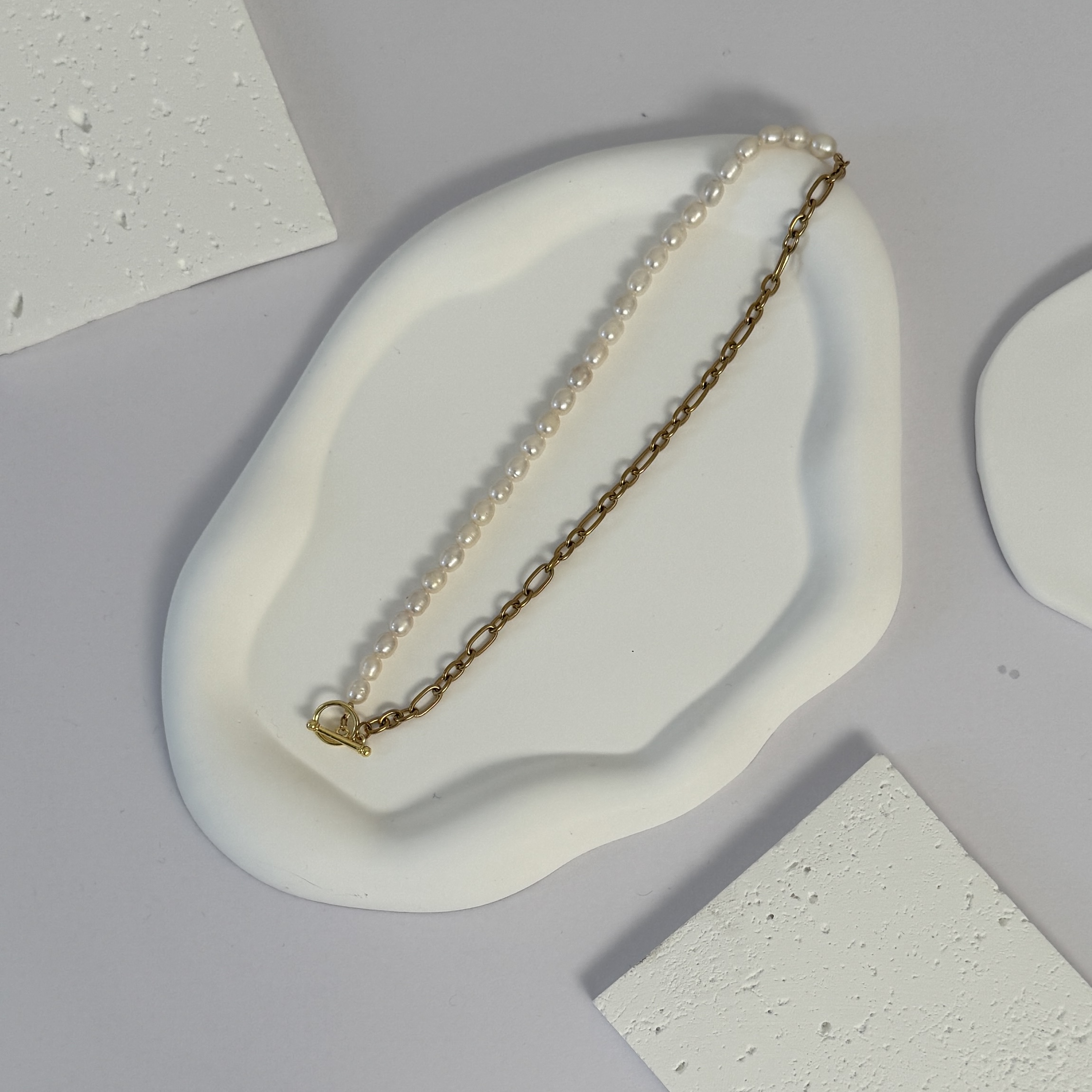 ツイストパールネックレス