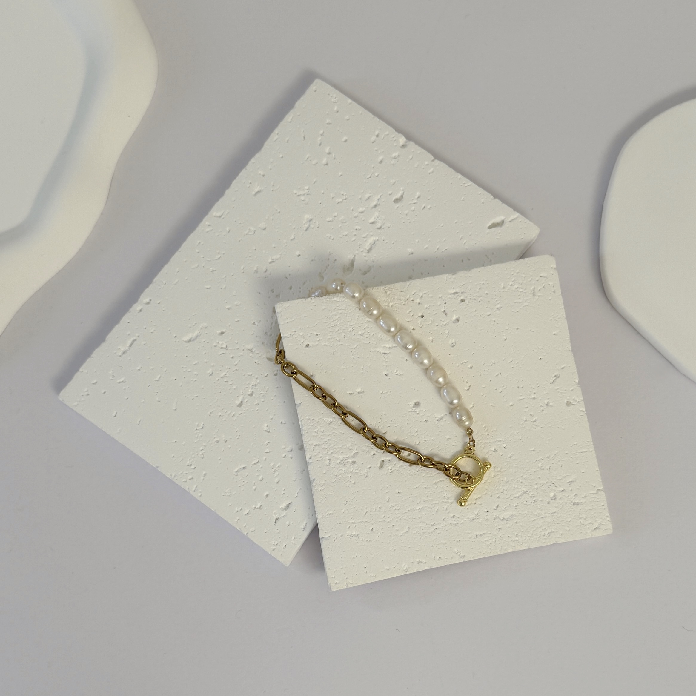 ツイストパールブレスレット