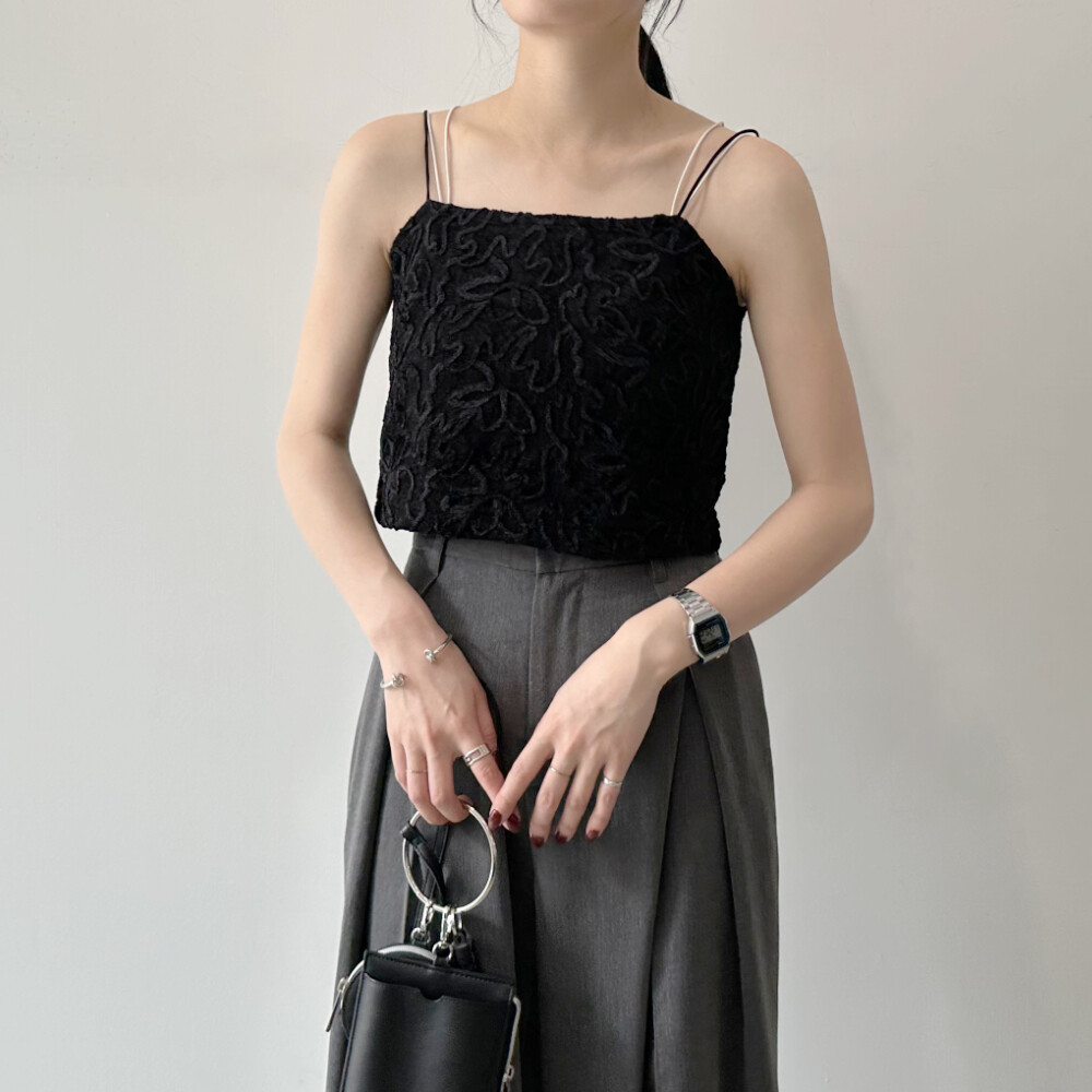 コード刺繍ベロアビスチェ