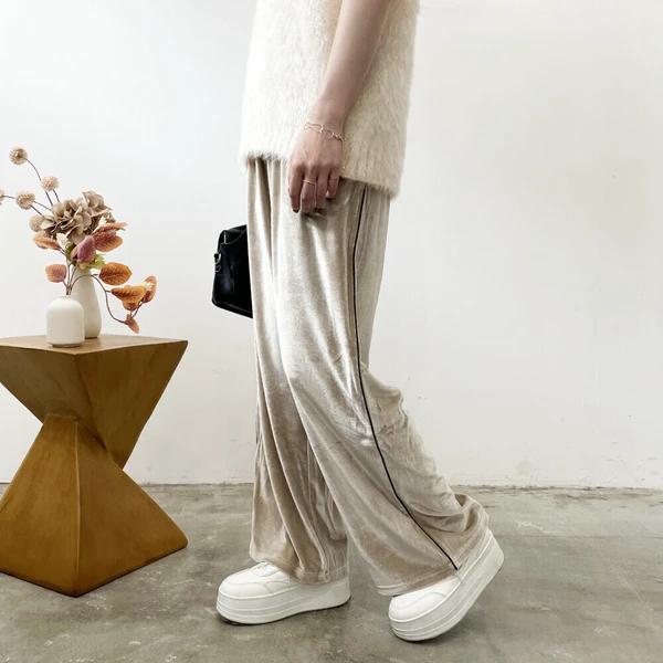 ベロアラインパンツ